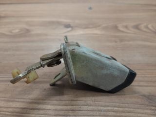 bontott OPEL CORSA B Csomagtérajtó Zárszerkezet