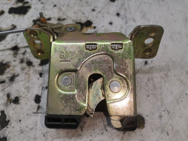 bontott OPEL CORSA B Csomagtérajtó Zárszerkezet