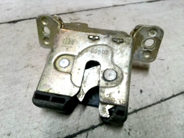 bontott OPEL CORSA B Csomagtérajtó Zárszerkezet