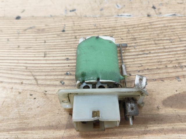 bontott OPEL CORSA B Előtét Ellenállás Fűtőmotor