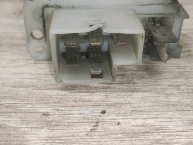 bontott OPEL CORSA B Előtét Ellenállás Fűtőmotor