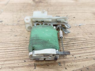 bontott OPEL CORSA B Előtét Ellenállás Fűtőmotor