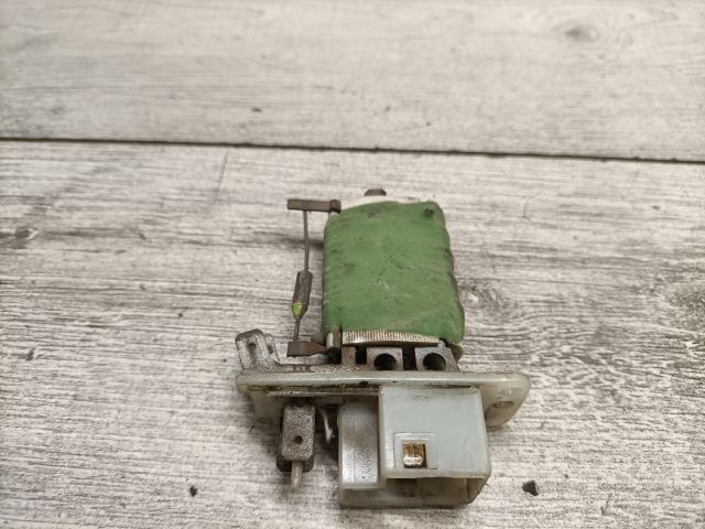 bontott OPEL CORSA B Előtét Ellenállás Fűtőmotor