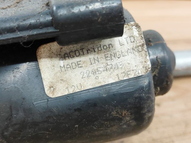 bontott OPEL CORSA B Első Ablaktörlő Szerkezet Motorral