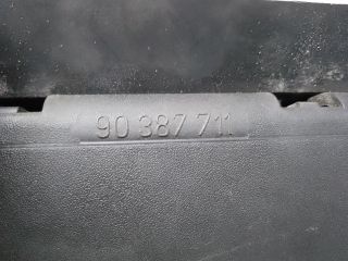 bontott OPEL CORSA B Első Hamutartó