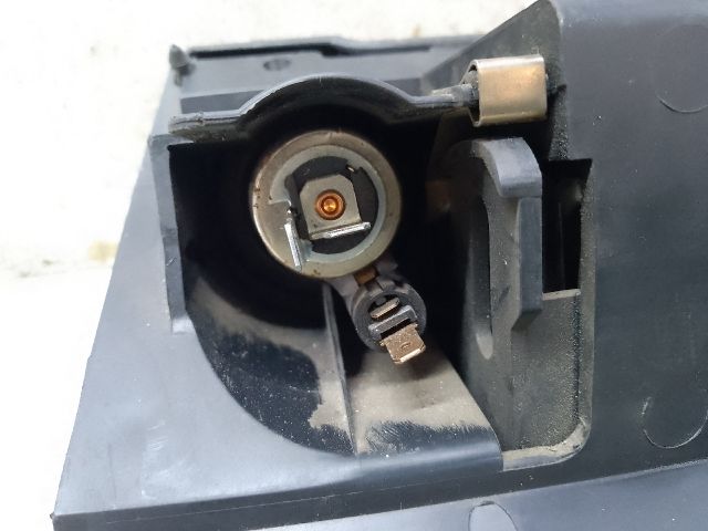 bontott OPEL CORSA B Első Hamutartó