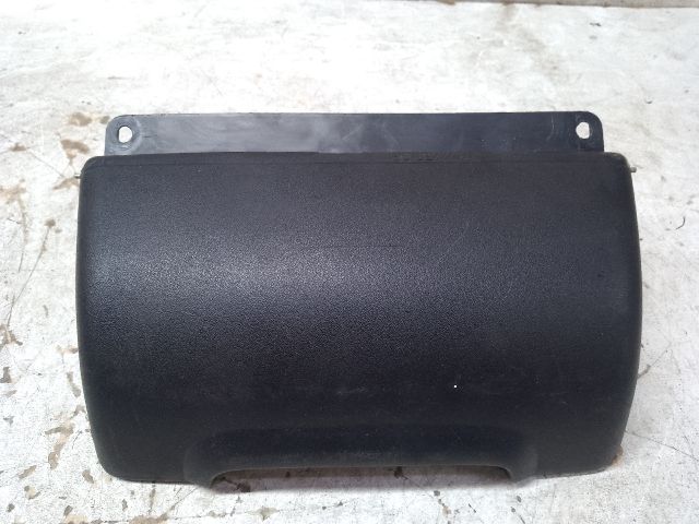 bontott OPEL CORSA B Első Hamutartó