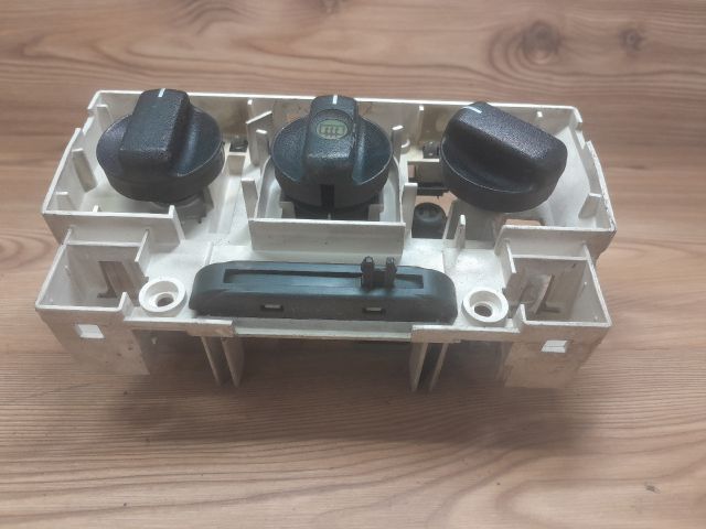 bontott OPEL CORSA B Fűtéskapcsoló (Nem klímás)