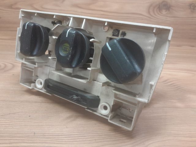 bontott OPEL CORSA B Fűtéskapcsoló (Nem klímás)