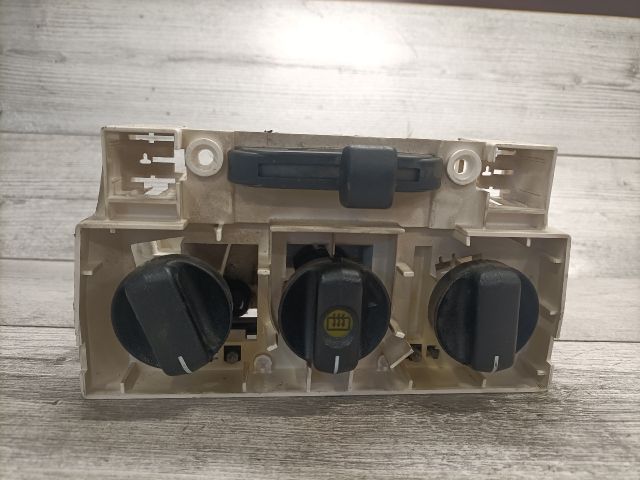 bontott OPEL CORSA B Fűtéskapcsoló (Nem klímás)