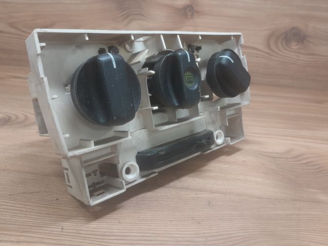 bontott OPEL CORSA B Fűtéskapcsoló (Nem klímás)