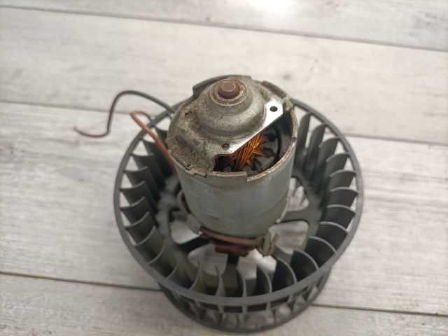 bontott OPEL CORSA B Fűtőmotor (Nem klímás)