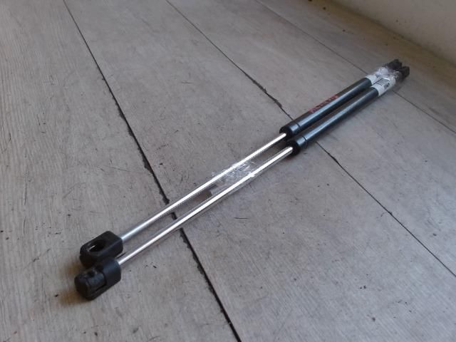 bontott OPEL CORSA B Gázrugós Kitámasztó Teleszkóp Pár Csomagtérajtó