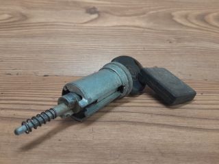 bontott OPEL CORSA B Gyújtáskapcsoló Zárbetét