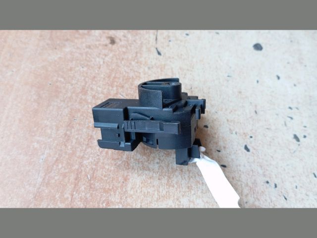 bontott OPEL CORSA B Gyújtáskapcsoló Zárbetét