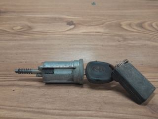 bontott OPEL CORSA B Gyújtáskapcsoló Zárbetét