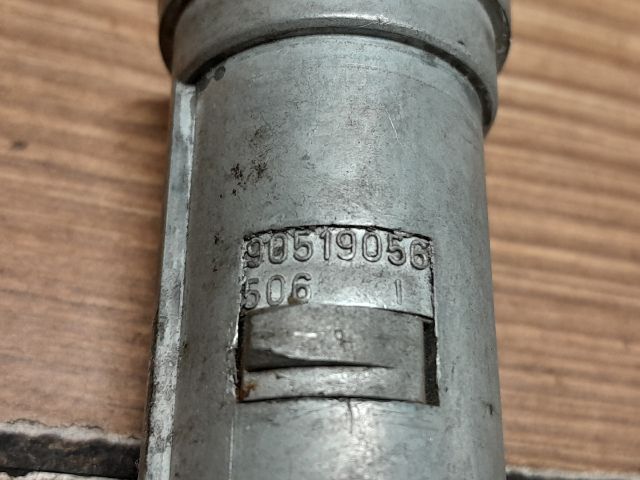 bontott OPEL CORSA B Gyújtáskapcsoló Zárbetét