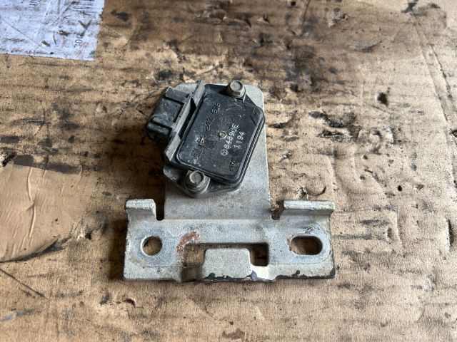 bontott OPEL CORSA B Gyújtó Elektronika