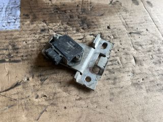 bontott OPEL CORSA B Gyújtó Elektronika