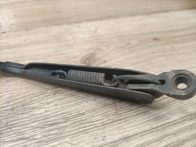 bontott OPEL CORSA B Hátsó Ablaktörlő Kar