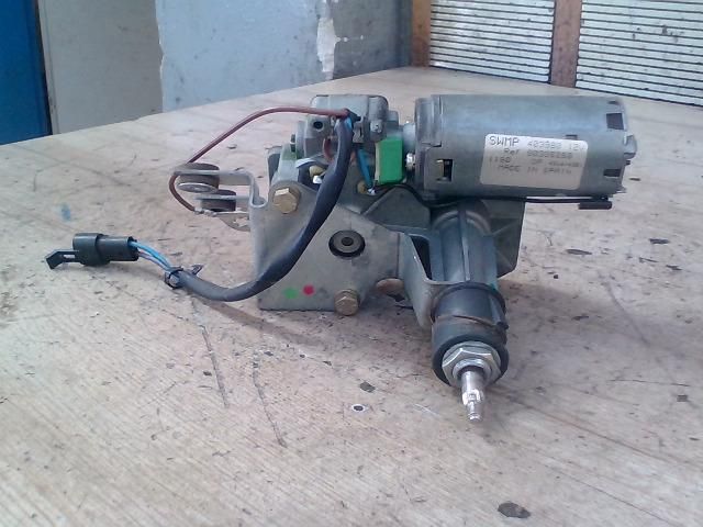 bontott OPEL CORSA B Hátsó Ablaktörlő Motor