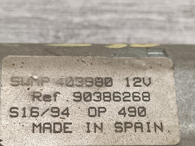 bontott OPEL CORSA B Hátsó Ablaktörlő Motor