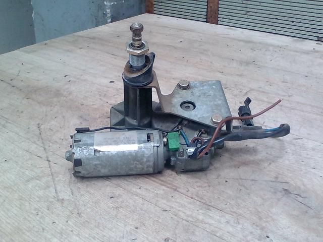 bontott OPEL CORSA B Hátsó Ablaktörlő Motor