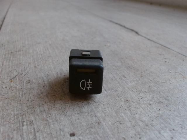 bontott OPEL CORSA B Hátsó Ködzárófény Kapcsoló