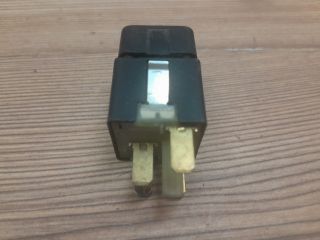 bontott OPEL CORSA B Hátsó Ködzárófény Kapcsoló