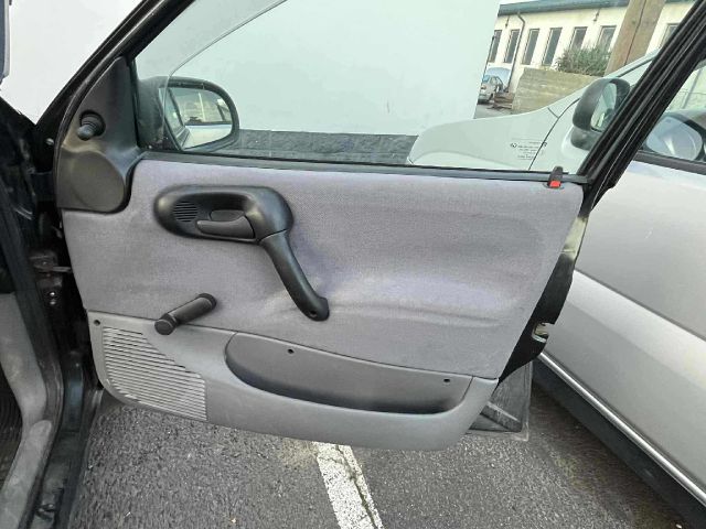 bontott OPEL CORSA B Hátsó Ülés