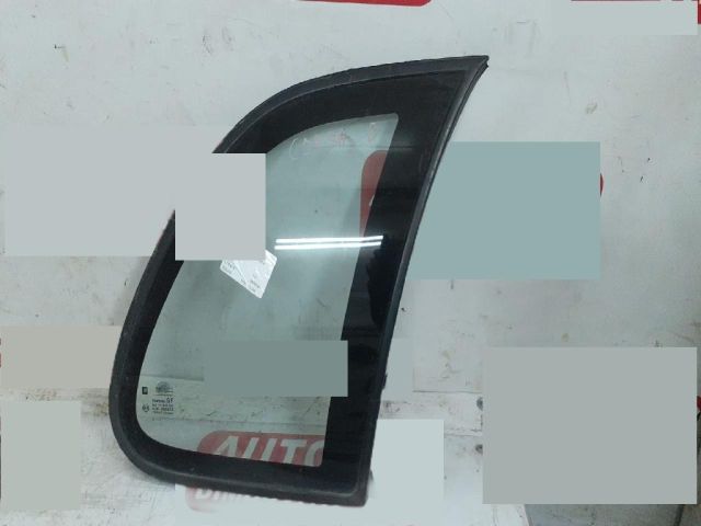 bontott OPEL CORSA B Jobb C Oszlop Oldalablak Üveg