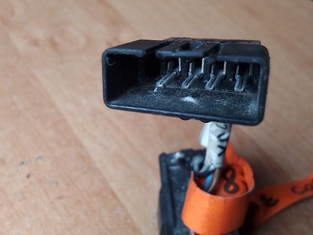 bontott OPEL CORSA B Jobb első Ablakemelő Kapcsoló