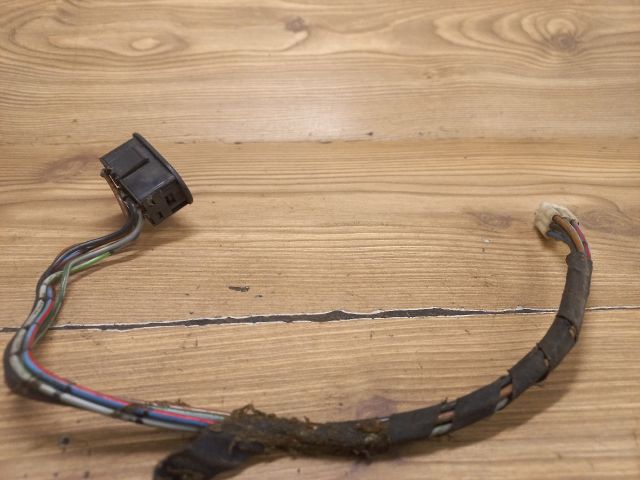 bontott OPEL CORSA B Jobb első Ablakemelő Kapcsoló