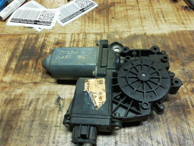 bontott OPEL CORSA B Jobb első Ablakemelő Motor