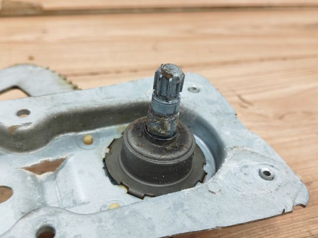 bontott OPEL CORSA B Jobb első Ablakemelő Szerkezet (Mechanikus)