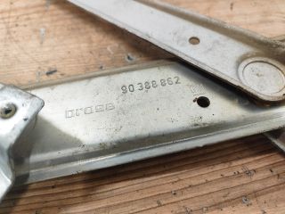 bontott OPEL CORSA B Jobb első Ablakemelő Szerkezet (Mechanikus)