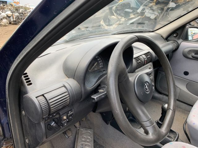 bontott OPEL CORSA B Jobb első Ajtó (Részeivel)