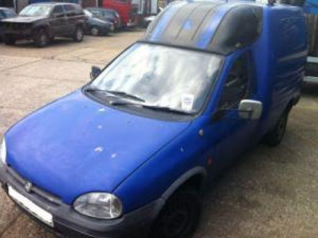 bontott OPEL CORSA B Jobb első Ajtó (Üres lemez)