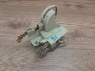 bontott OPEL CORSA B Jobb első Ajtózár