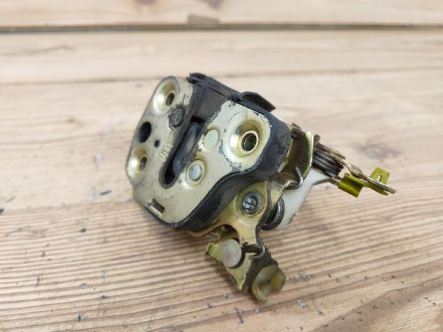 bontott OPEL CORSA B Jobb első Ajtózár