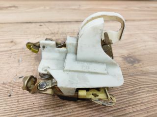 bontott OPEL CORSA B Jobb első Ajtózár