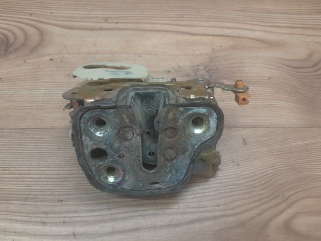 bontott OPEL CORSA B Jobb első Ajtózár