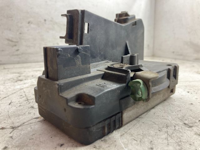 bontott OPEL CORSA B Jobb első Ajtózár