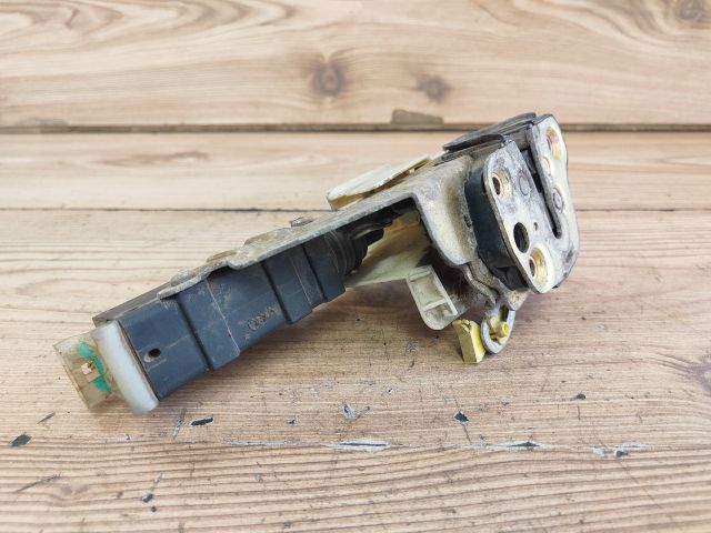 bontott OPEL CORSA B Jobb első Ajtózár