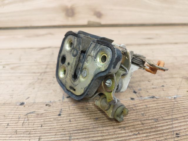 bontott OPEL CORSA B Jobb első Ajtózár