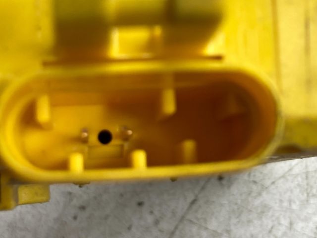 bontott OPEL CORSA B Jobb első Oldal Ütközés Érzékelő