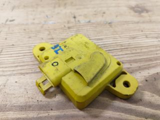 bontott OPEL CORSA B Jobb első Oldal Ütközés Érzékelő