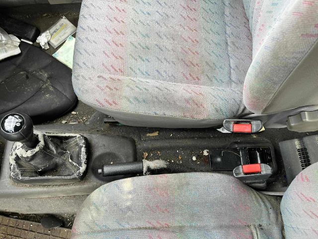 bontott OPEL CORSA B Jobb első Ülés