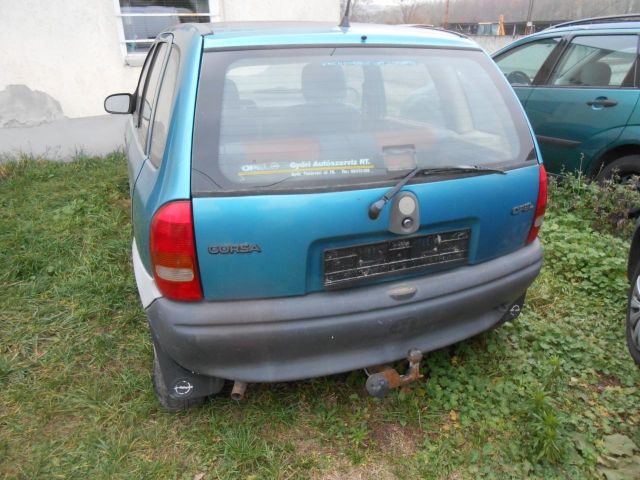 bontott OPEL CORSA B Jobb első Üléstartó Sín