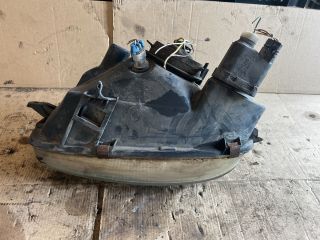 bontott OPEL CORSA B Jobb Fényszóró